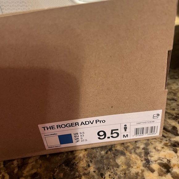 On Tennis The Roger ADV Pro Sneakers - Picture 2 of 6